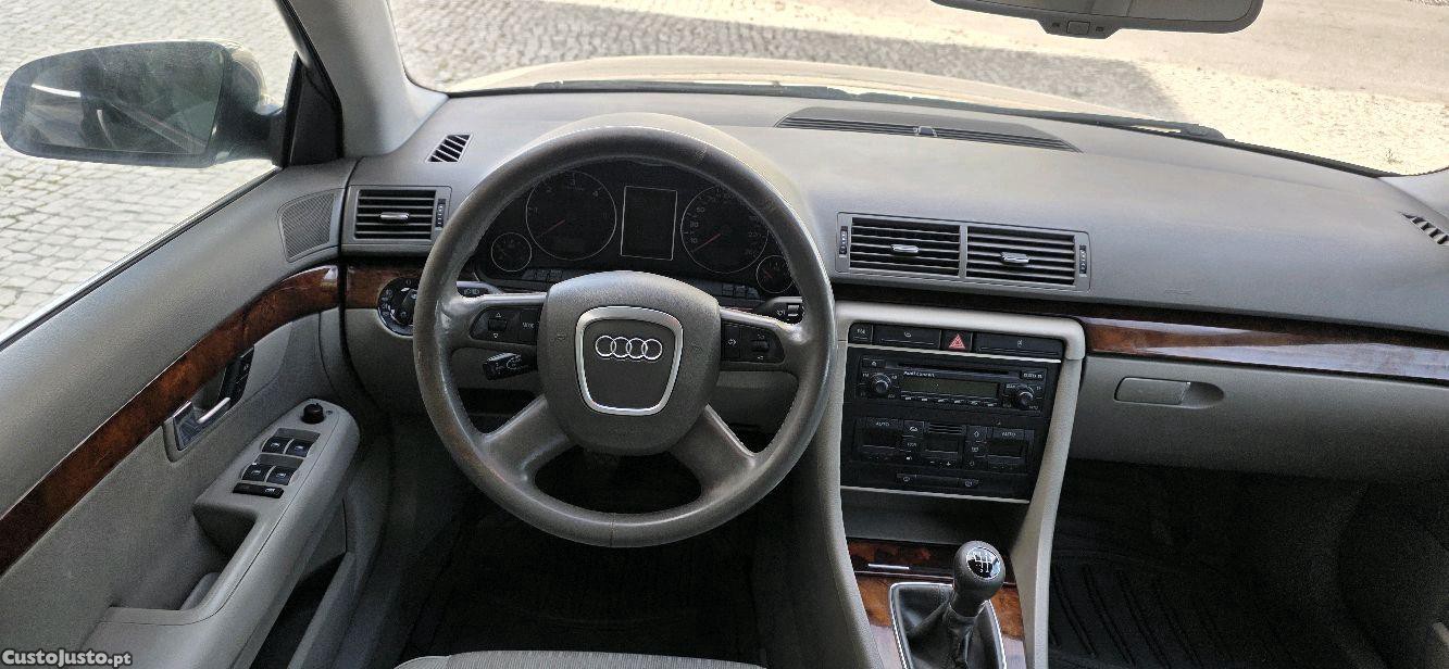 Audi A4 2.0 TDI 140cv — fotografia 6