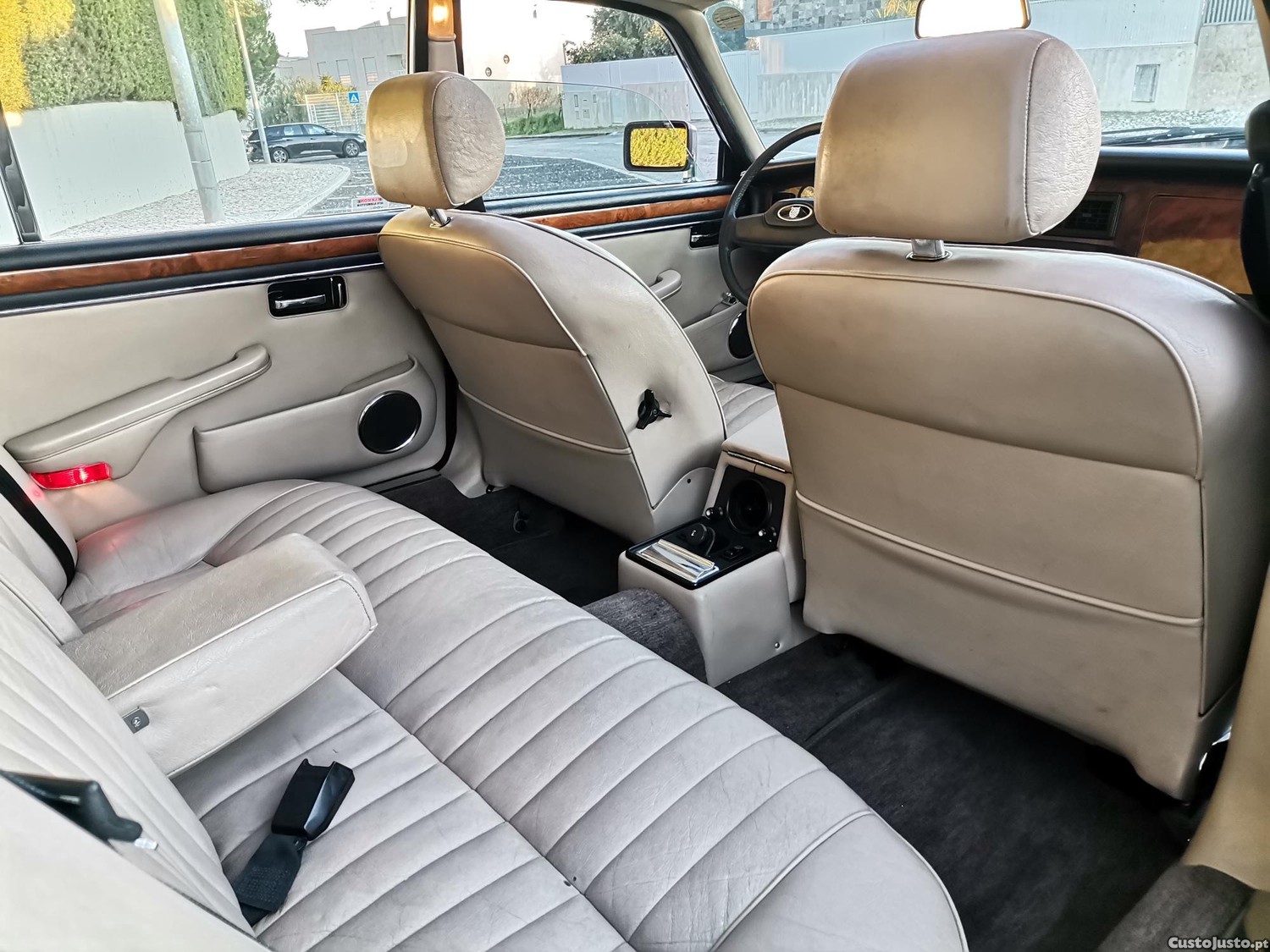 Jaguar Sovereign V12 — fotografia 15