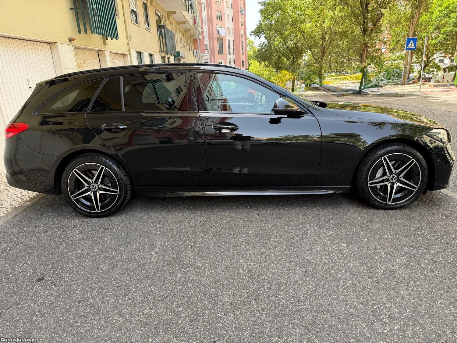 Mercedes-Benz C 300 e 9G-TRONIC Edition AMG Line — fotografia 22