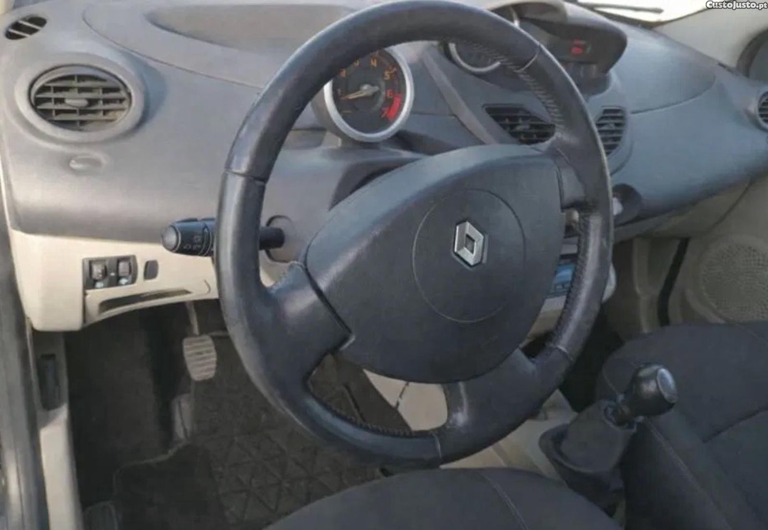 Renault Twingo dynamic s — fotografia 3
