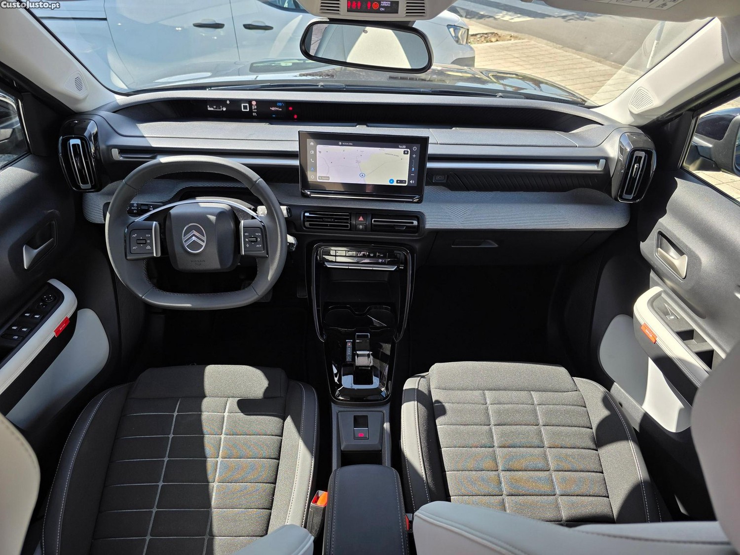 Citroën C3 1.2 Hybrid Max e-DSC6 — fotografia 7
