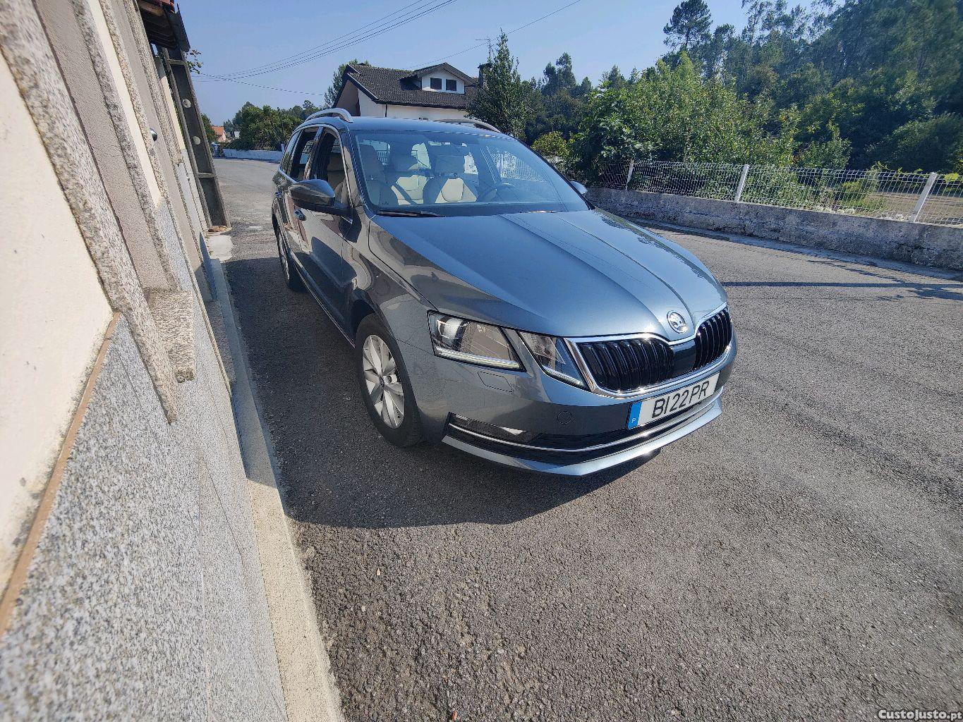Skoda Octavia 1.6 TDI — fotografia 11
