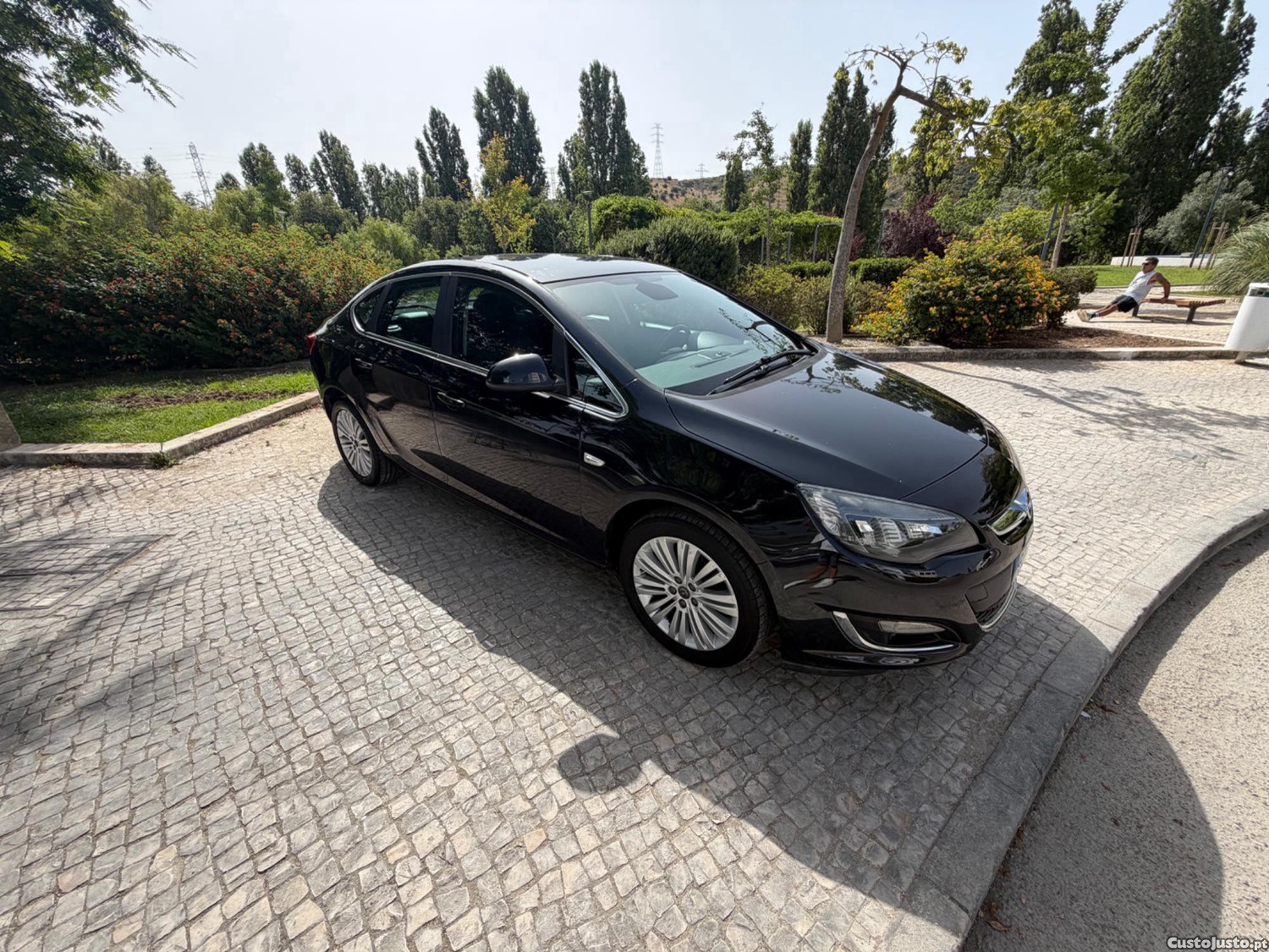 Opel Astra 1.4 T COSMO S/S — fotografia 14
