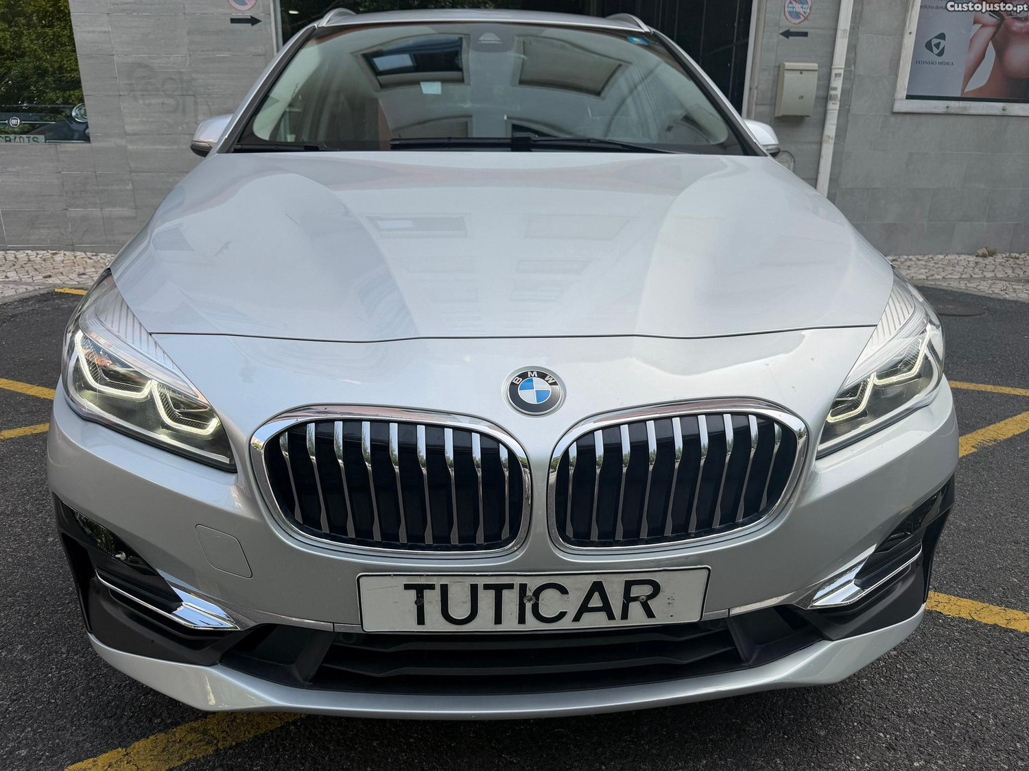 BMW 225 Active Tourer XE iPerformance Luxury Line — fotografia 24