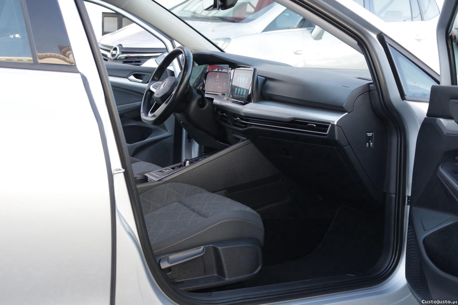 Volkswagen Golf Variant 2.0 TDI Life DSG 115cv — fotografia 40