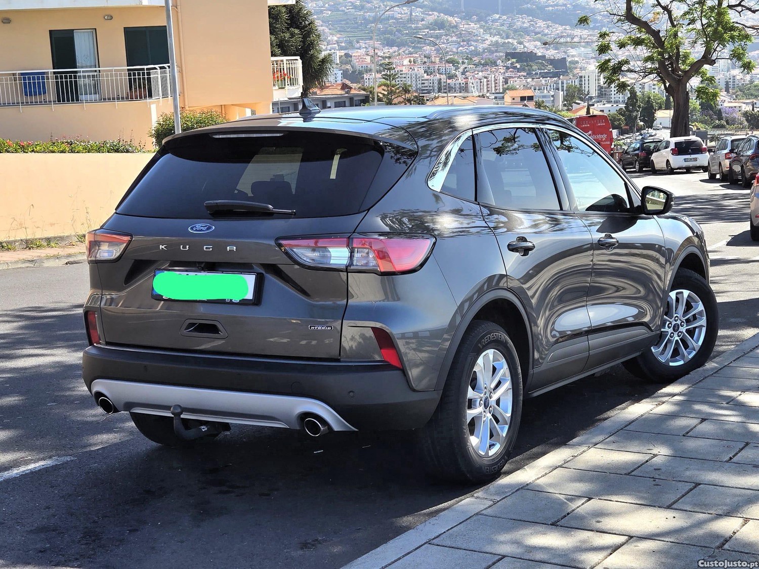 Ford Kuga PHEV 2.5 Plug-In Hybrid 225cv — fotografia 11