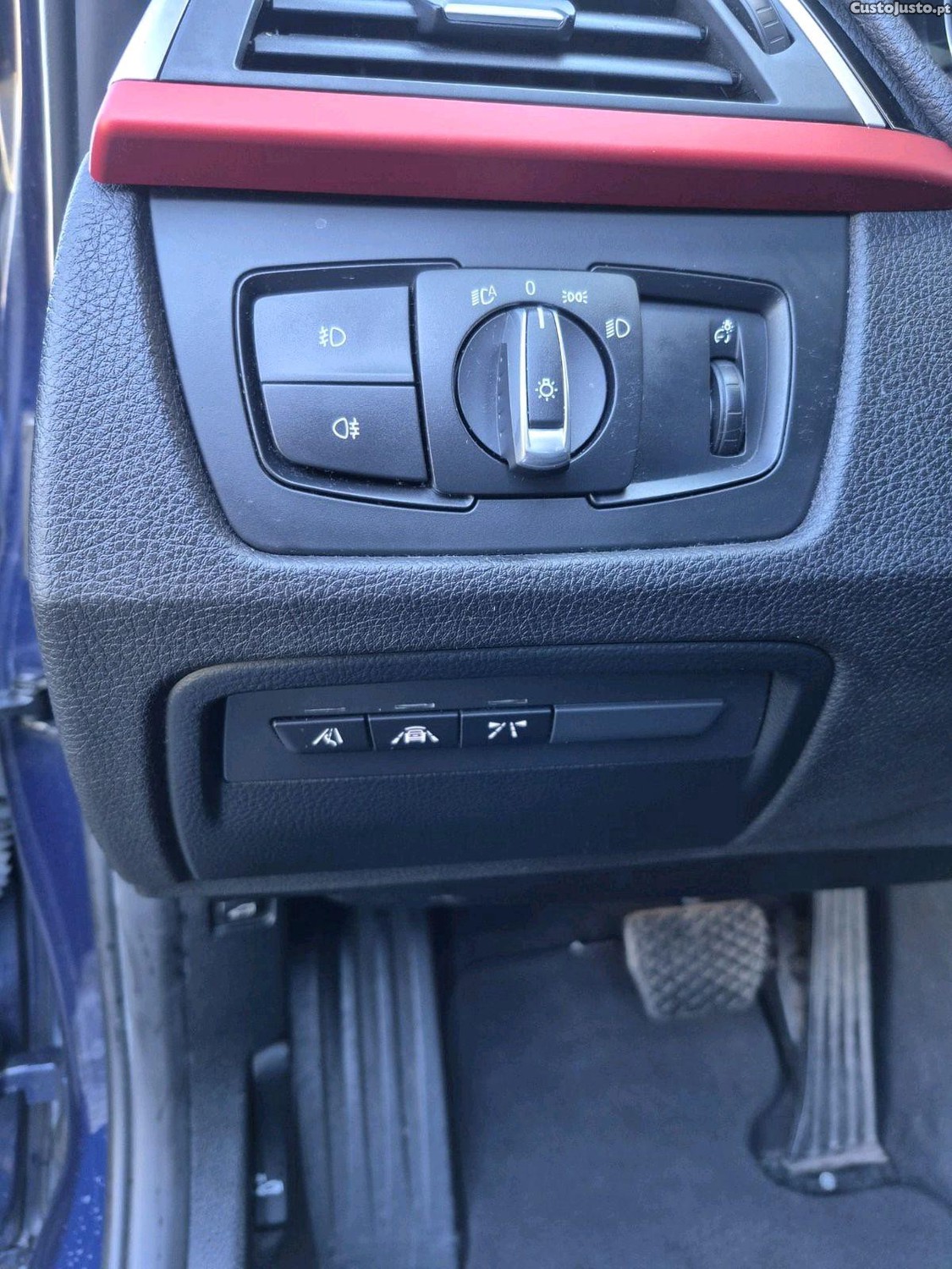 BMW 320 sport lci — fotografia 3