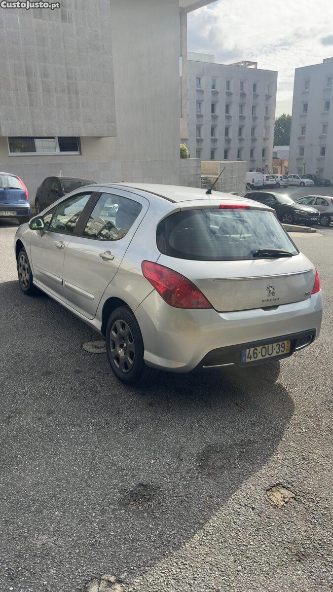 Peugeot 308 1.6 HDi Executive - 11 foto 4