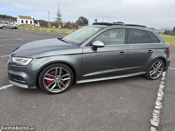 Audi S3 Sportback Sportback 2.0TFSI Quattro — fotografia 3