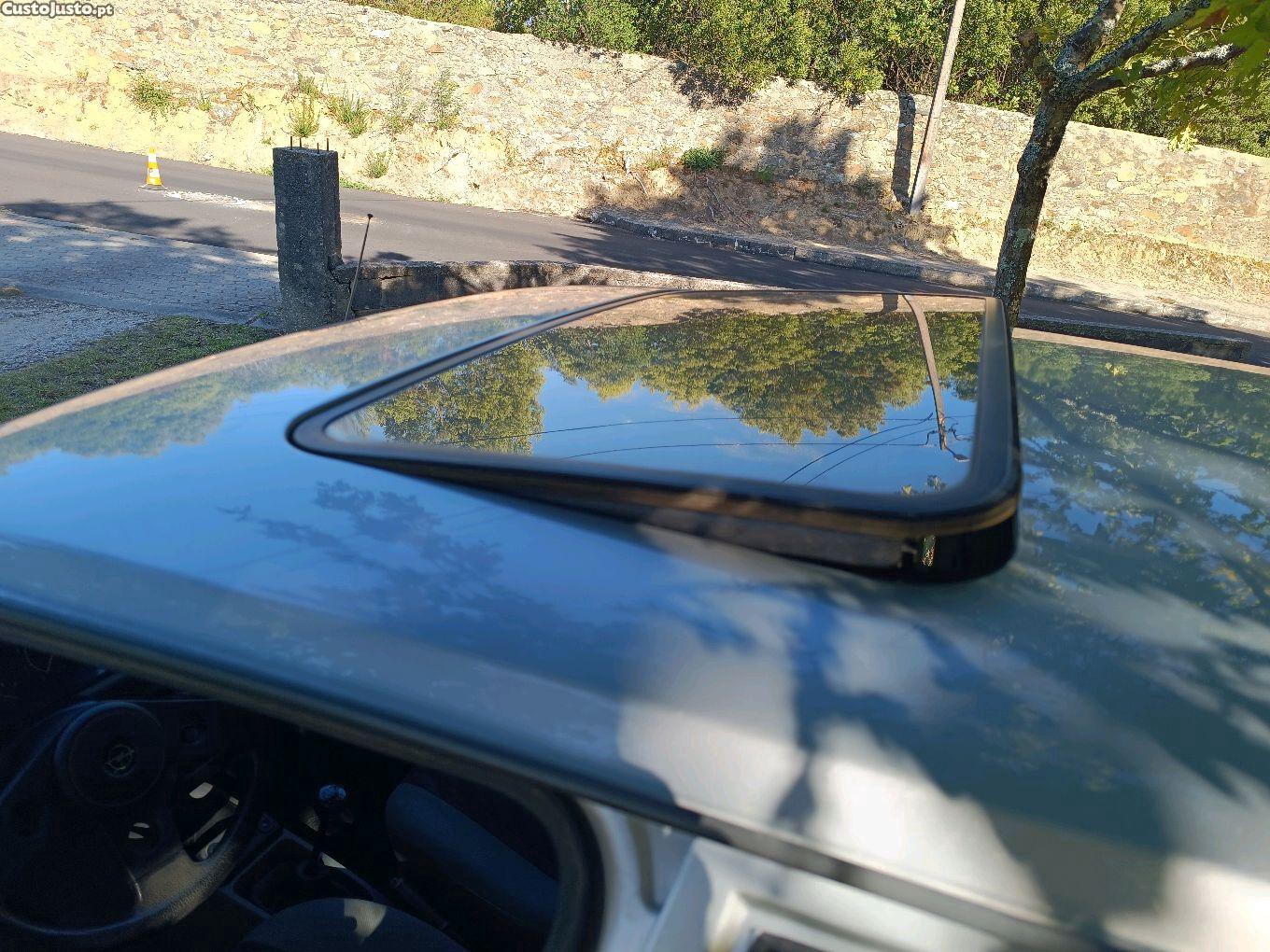 Opel Corsa 1.2 I. Sport — fotografia 6