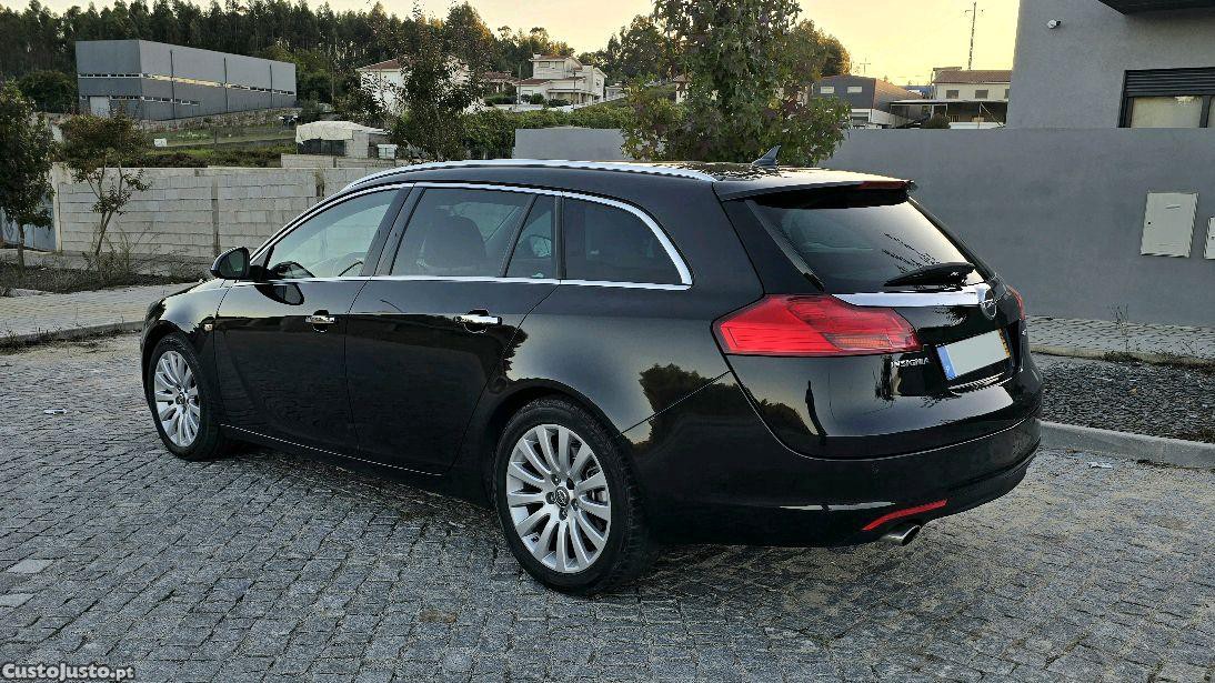 Opel Insignia 2.0 CDTI — fotografia 3