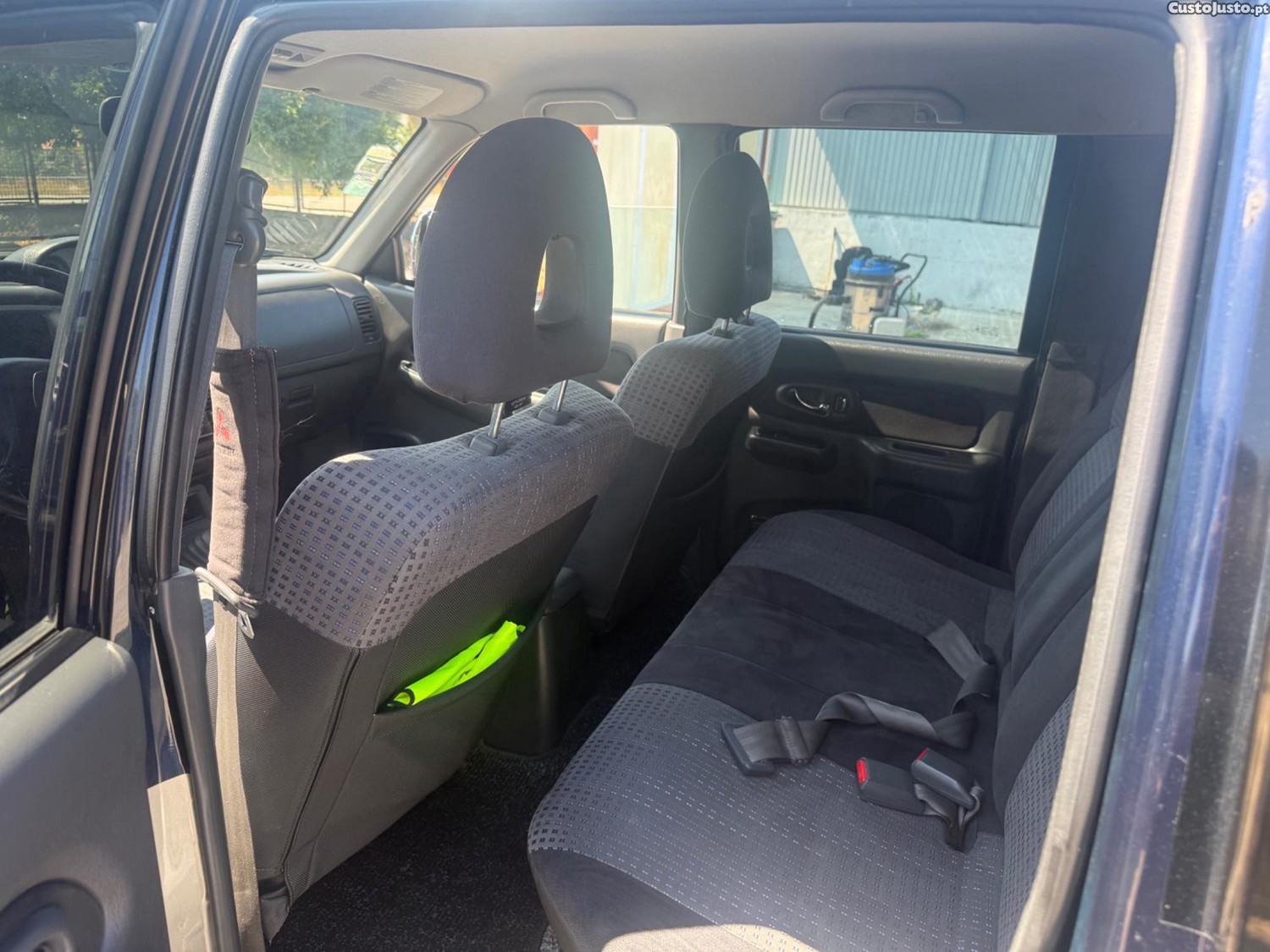 Mitsubishi L200 Strakar elegance — fotografia 3