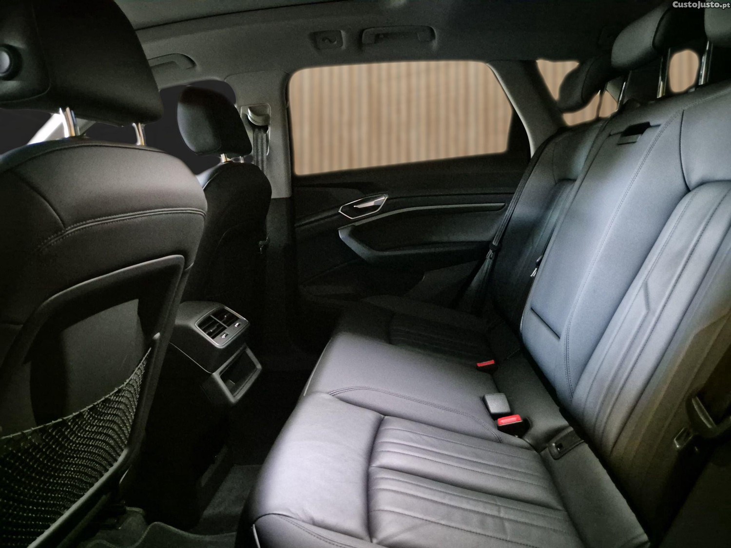Audi e-tron 55 — fotografia 4