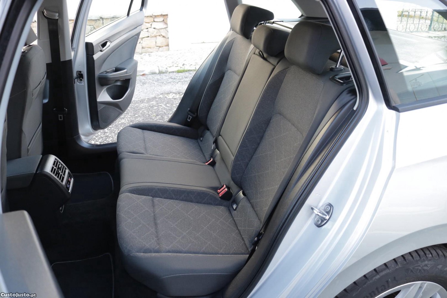 Volkswagen Golf Variant 2.0 TDI Life DSG 115cv — fotografia 34