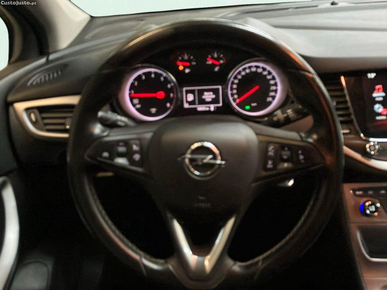 Opel Astra Sports Tourer 1.0 Dynamic Sport S/S — fotografia 14