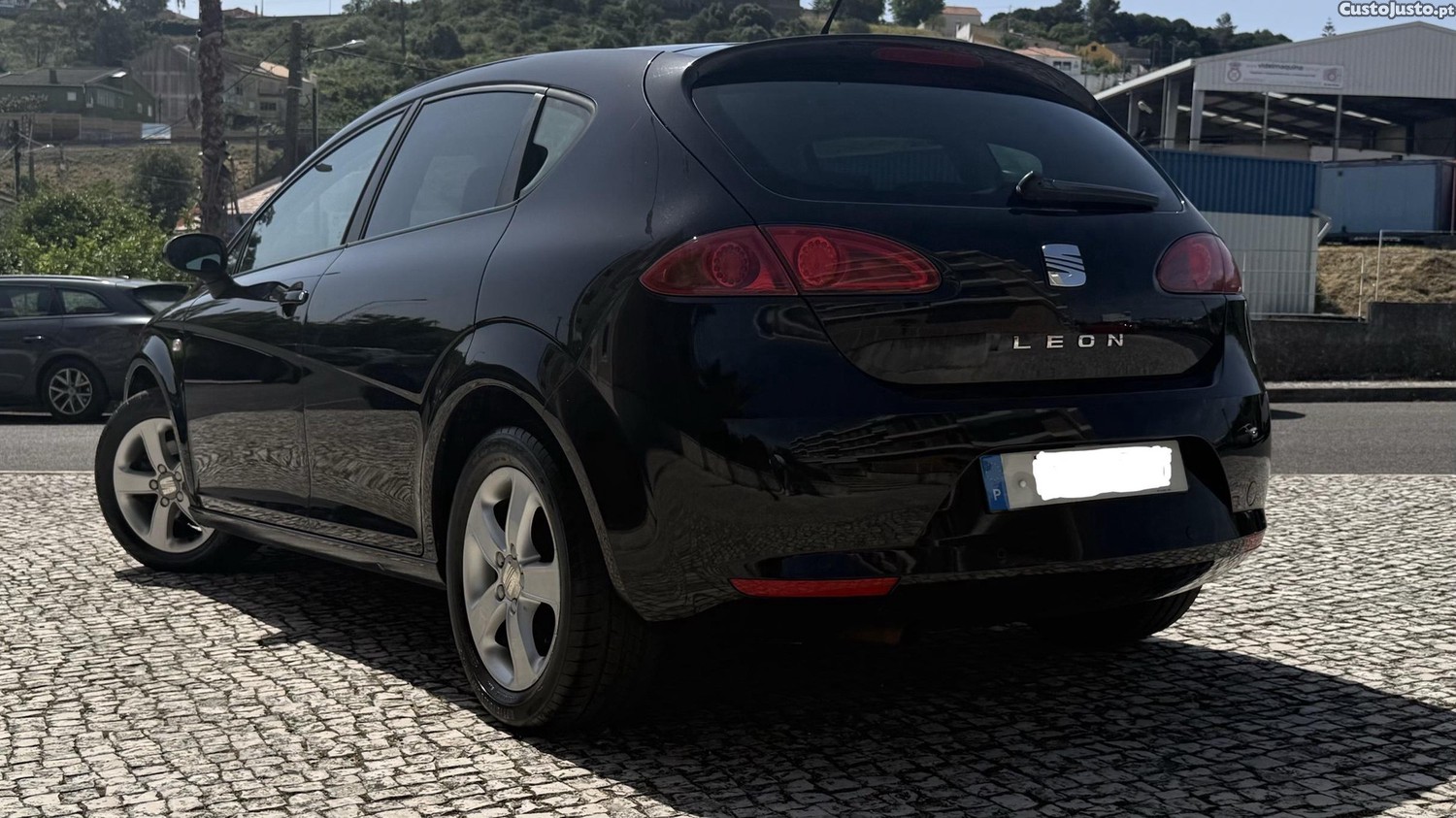 SEAT Leon GPL (Android & Apple CarPlay) c/ poucos kms — fotografia 8