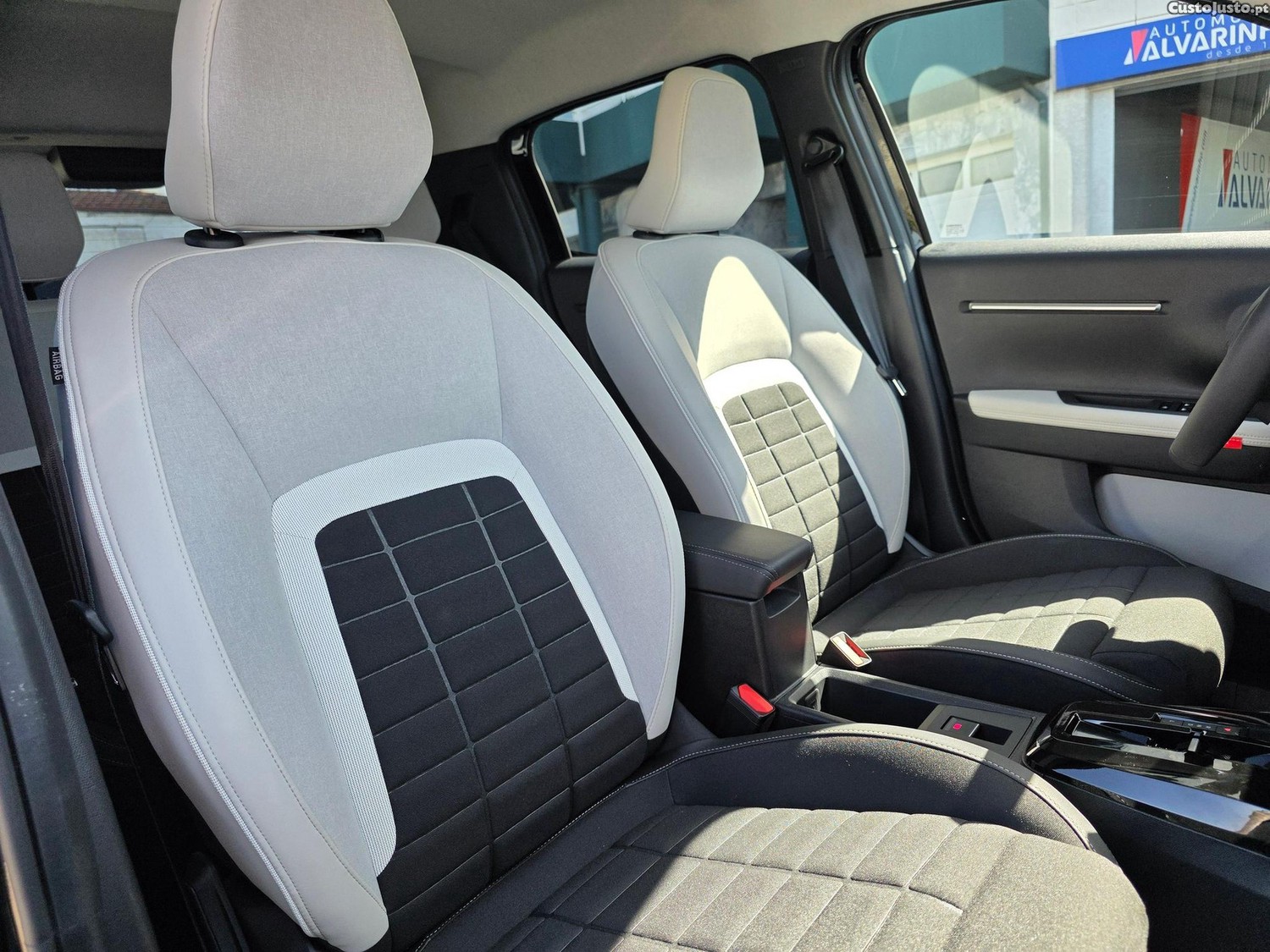 Citroën C3 1.2 Hybrid Max e-DSC6 — fotografia 4