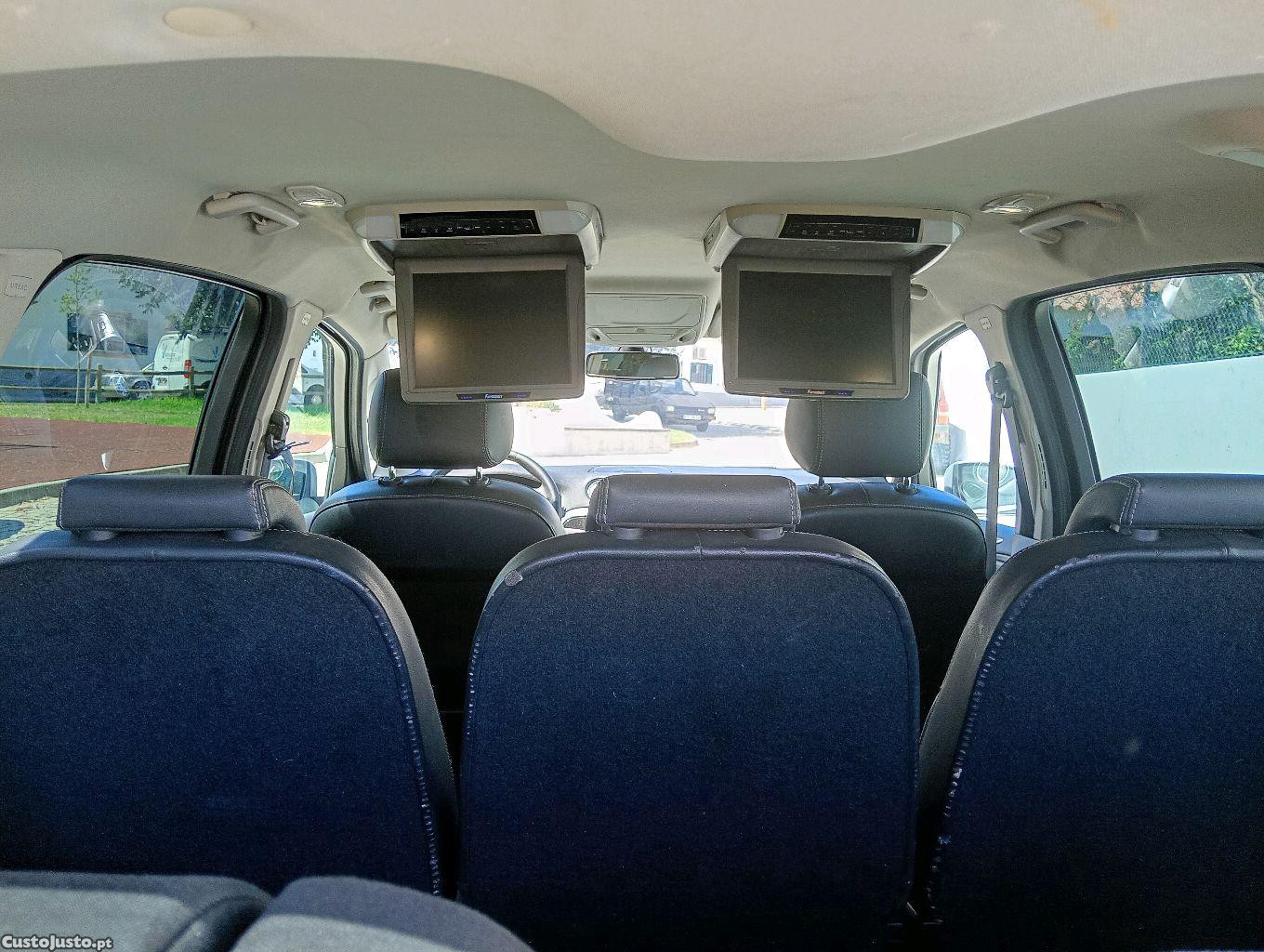Ford S-Max Titanium 7 lugares — fotografia 3