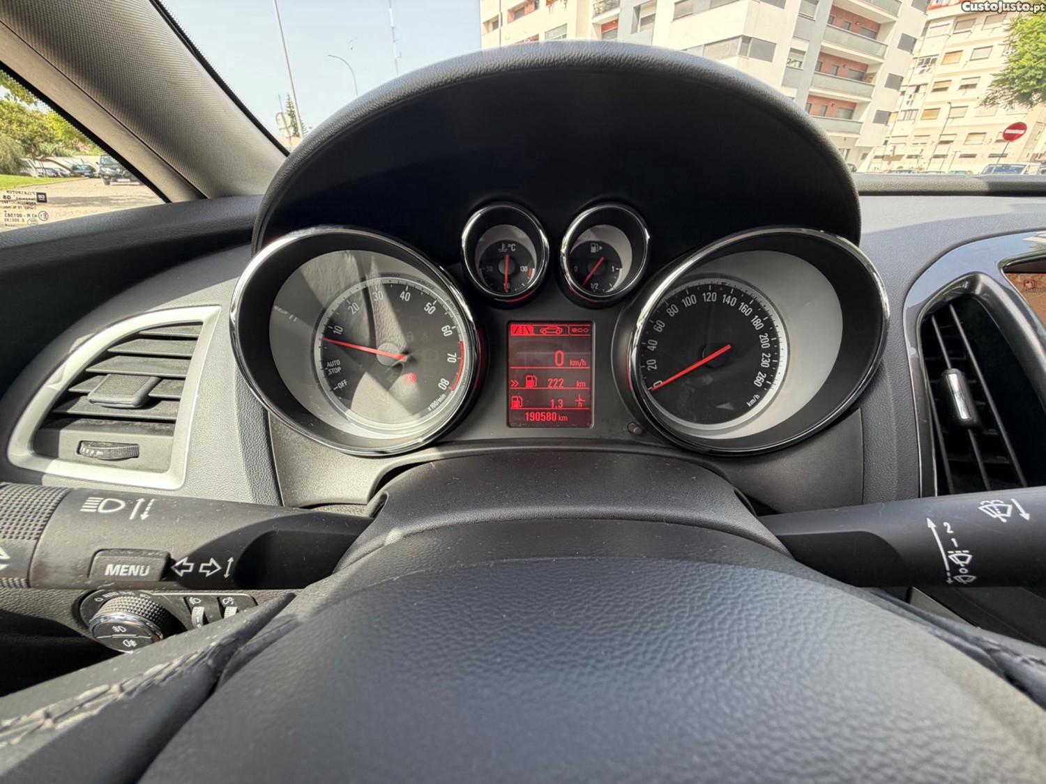 Opel Astra 1.4 T COSMO S/S — fotografia 8