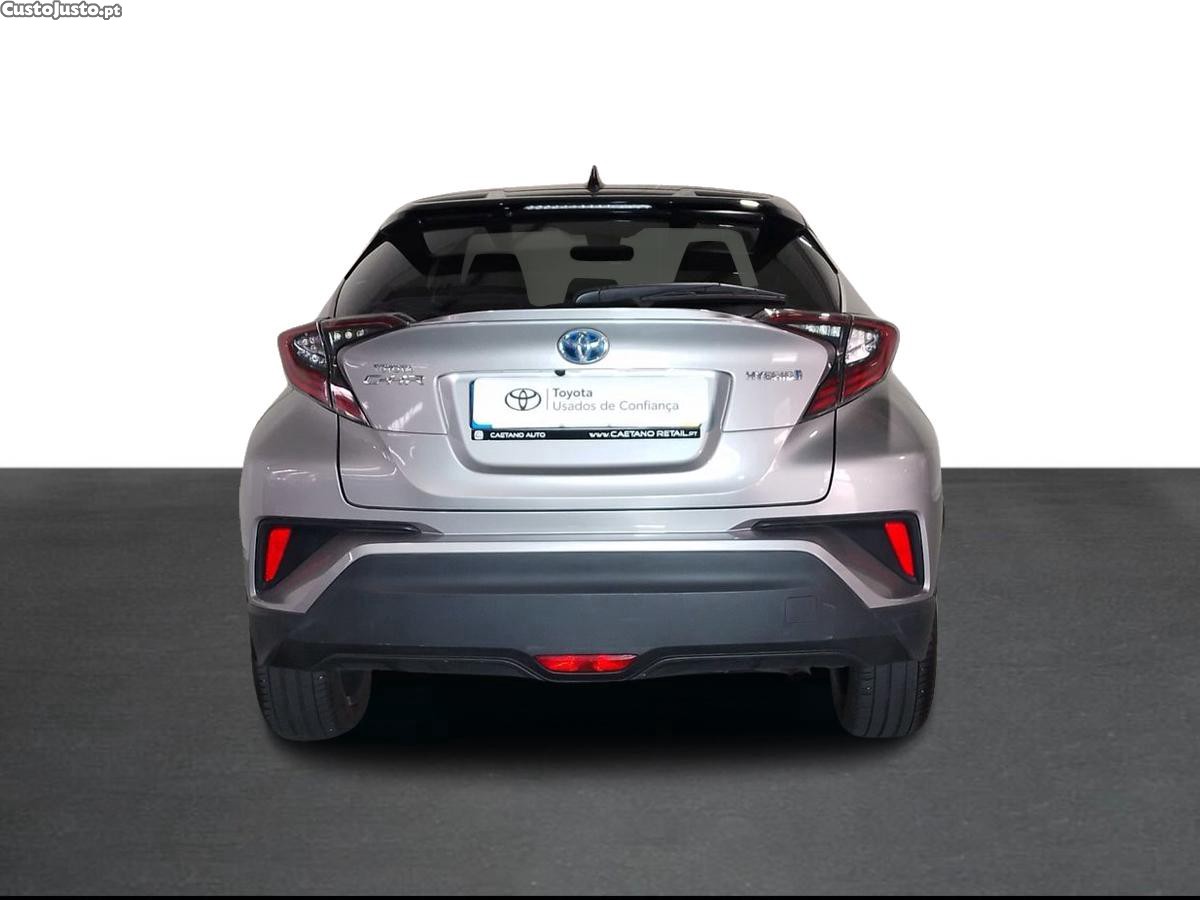Toyota C-HR 1.8 HSD Comfort+P.Style — fotografia 12