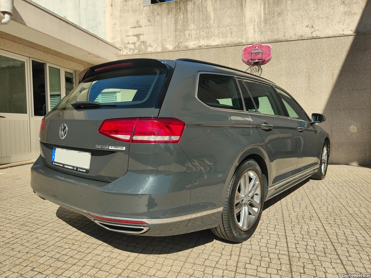 Volkswagen Passat 2.0 Tdi R-Line — fotografia 3