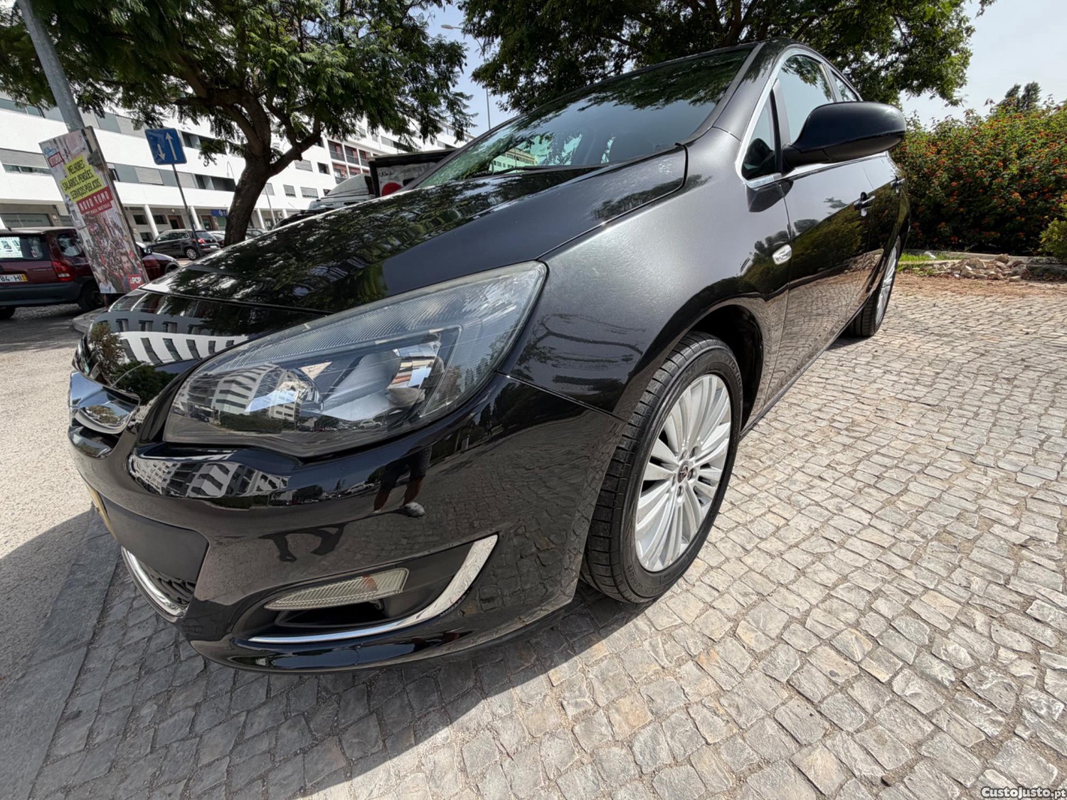 Opel Astra 1.4 T COSMO S/S — fotografia 4
