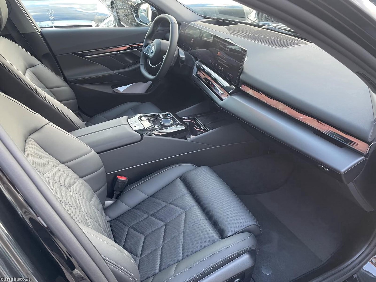 BMW i5 eDrive40 — fotografia 15