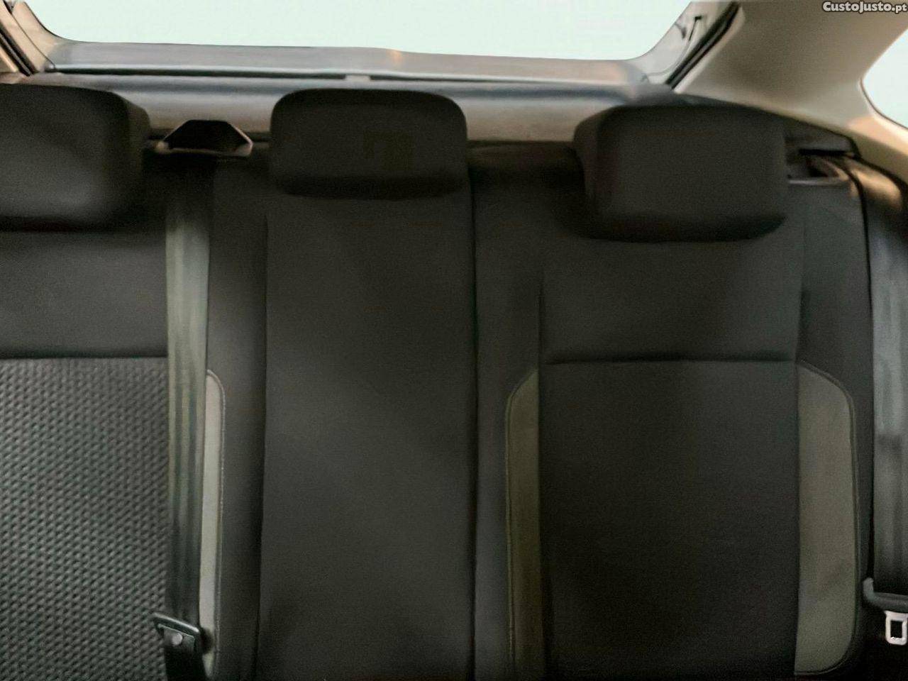 Volkswagen Taigo 1.0 TSI Life — fotografia 8