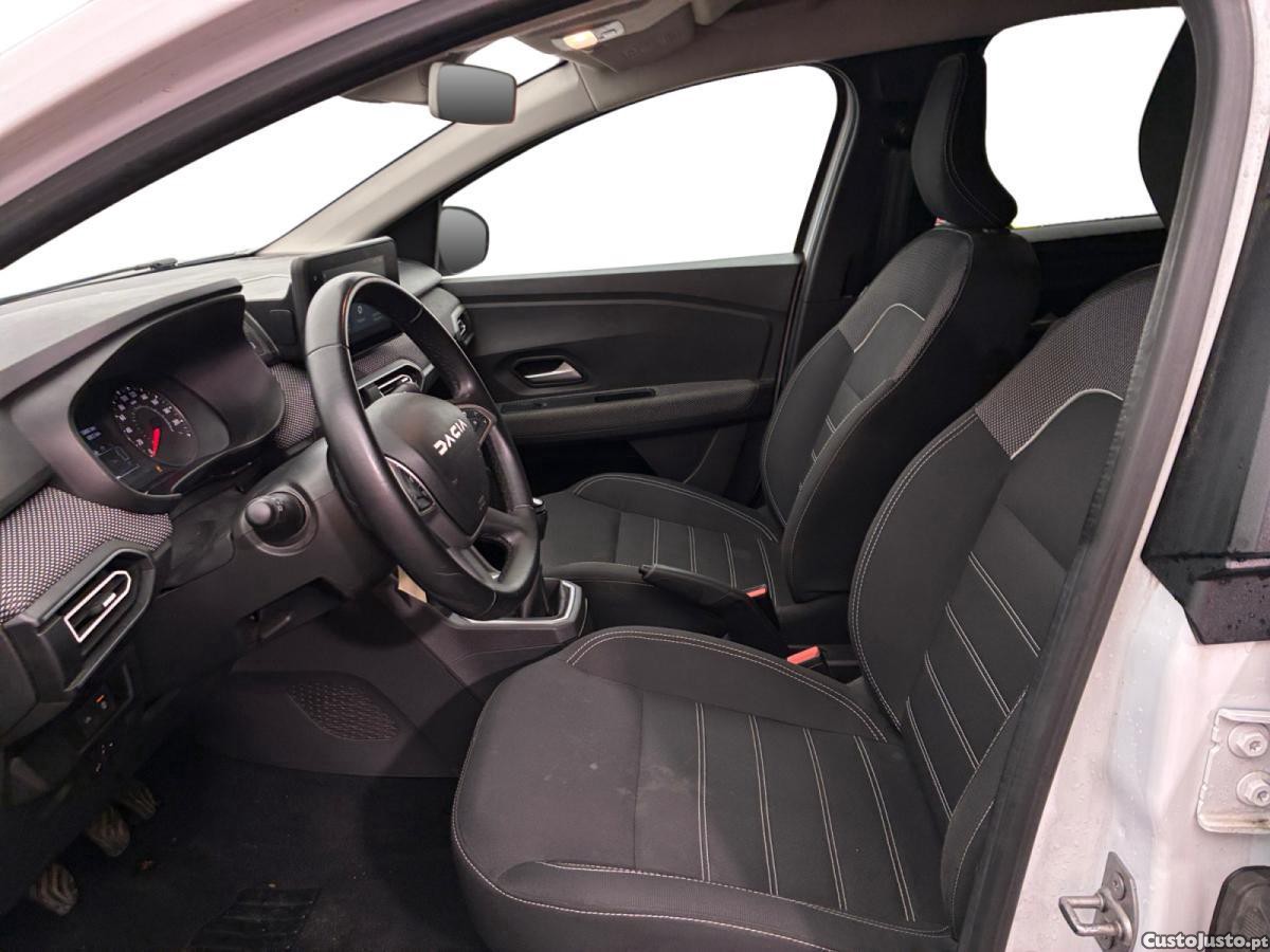 Dacia Jogger 1.0 TCe Expression 7L — fotografia 8