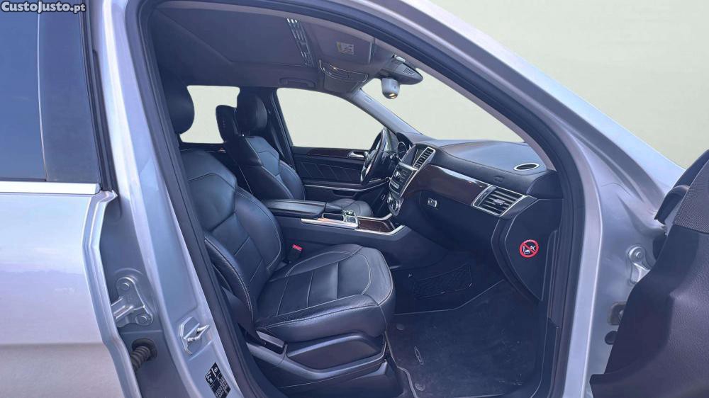 Mercedes-Benz GL 350 BlueTEC — fotografia 9