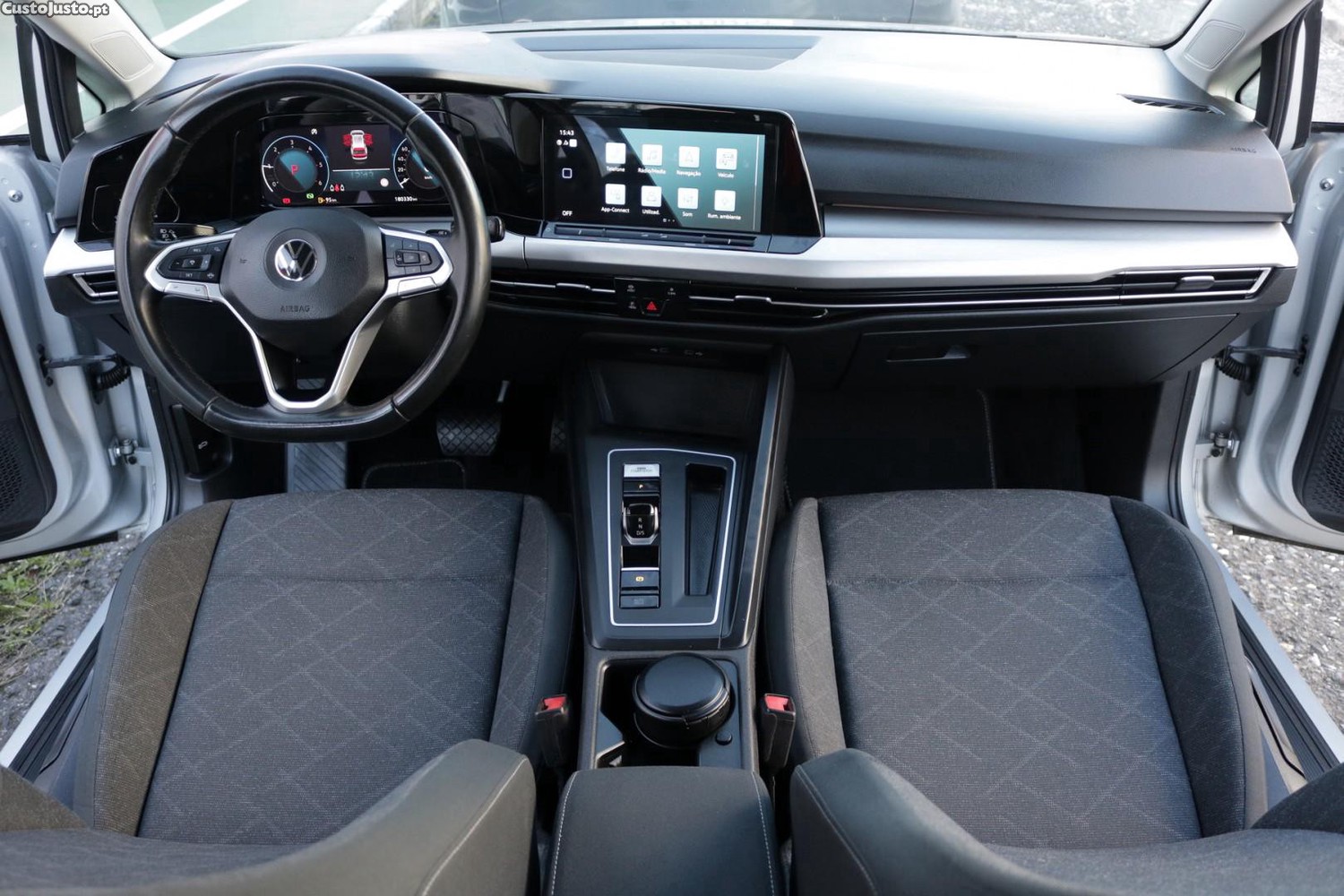 Volkswagen Golf Variant 2.0 TDI Life DSG 115cv — fotografia 31