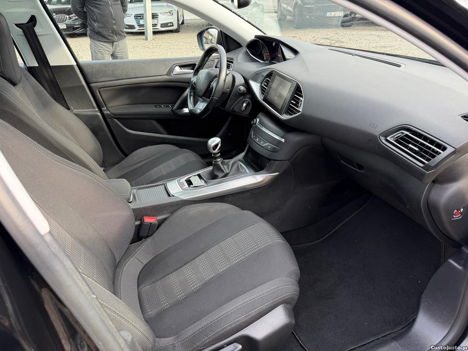 Peugeot 308 SW 1.6 BlueHDi Allure J17 — fotografia 5