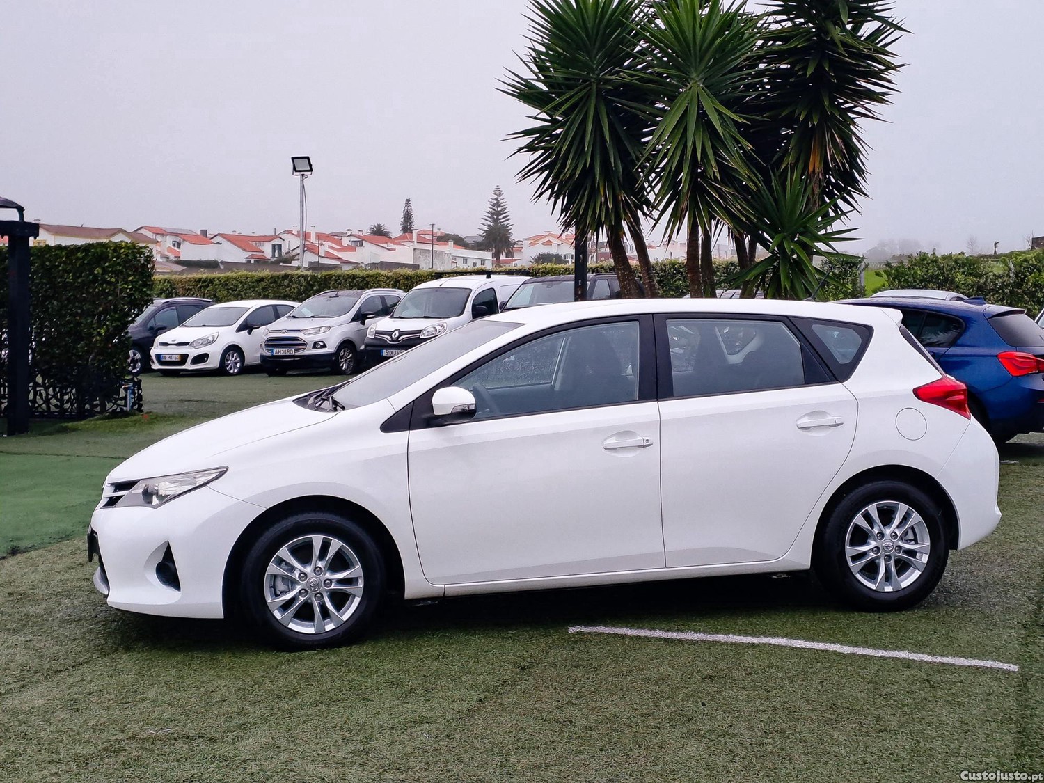 Toyota Auris 1.4 D4D ACTIVE +AC 90CV DIESEL 2014 - 14 — photo 4