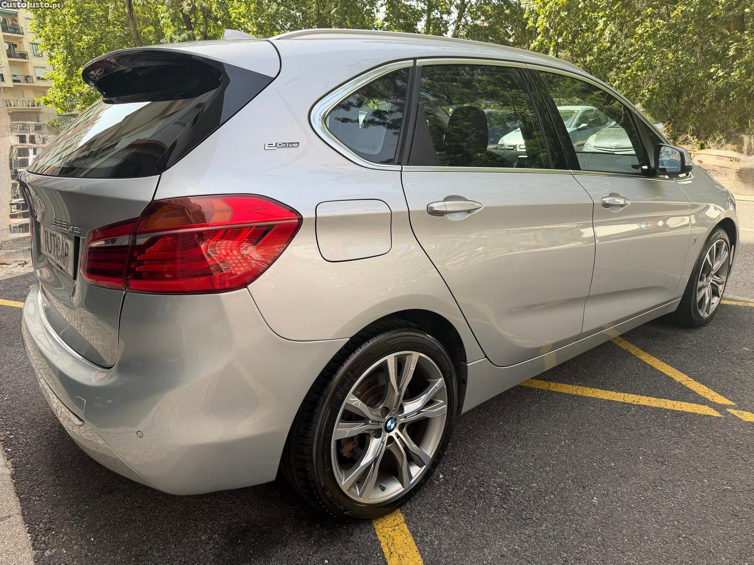 BMW 225 Active Tourer XE iPerformance Luxury Line — fotografia 21