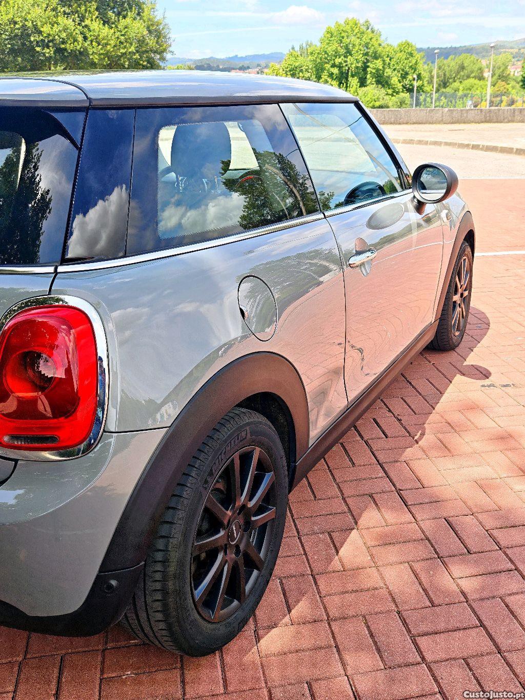 MINI Cooper 1.2 — fotografia 2