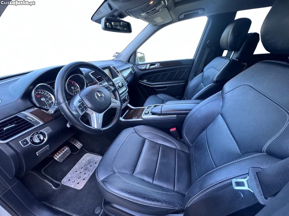 Mercedes-Benz GL 350 BlueTEC — fotografia 12
