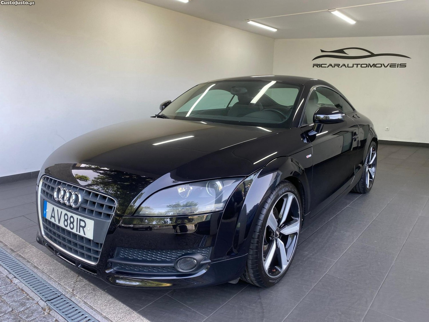 Audi TT Coupé 2.0 TFSi S-line — fotografia 7
