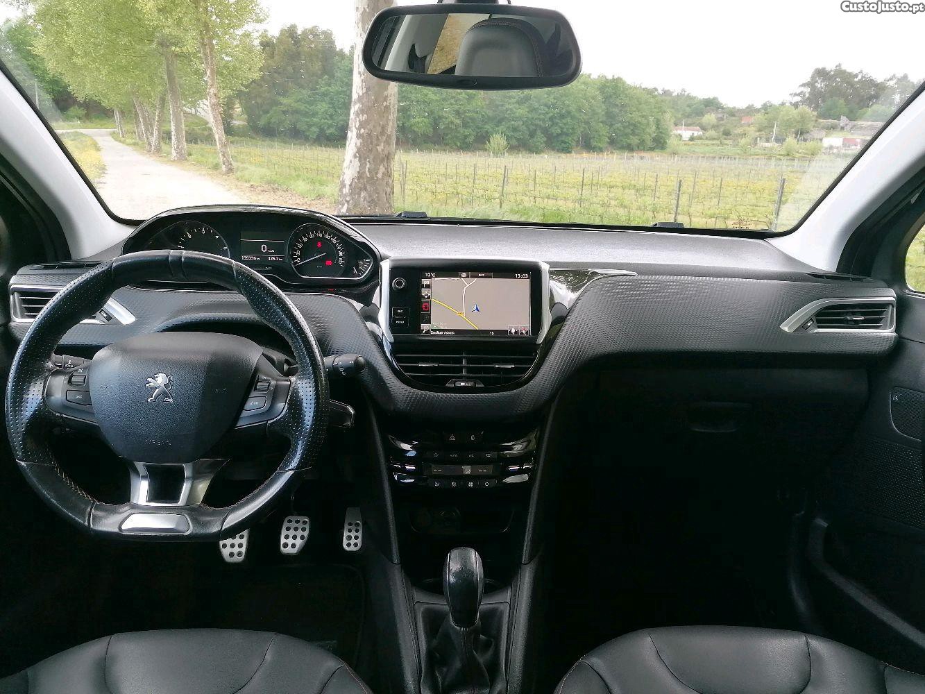 Peugeot 208 GTline - 16 foto 5