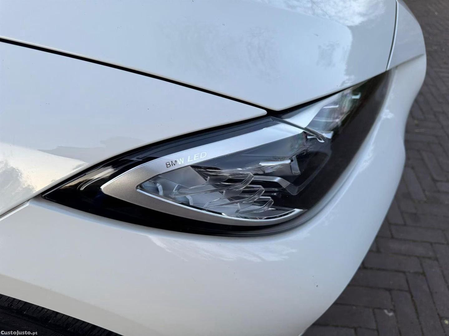BMW i4 eDrive40 Desportiva M - 22 — photo 2