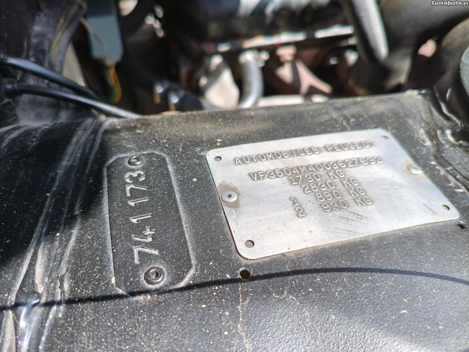 Peugeot 504 2.3 — fotografia 4
