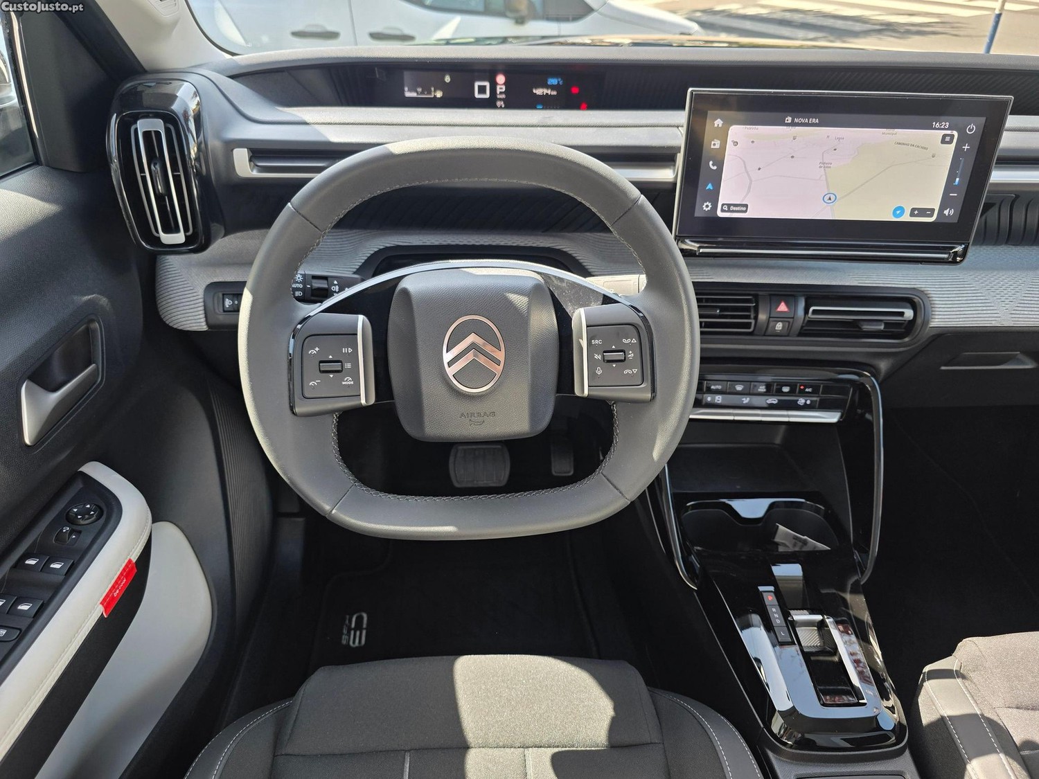Citroën C3 1.2 Hybrid Max e-DSC6 — fotografia 8