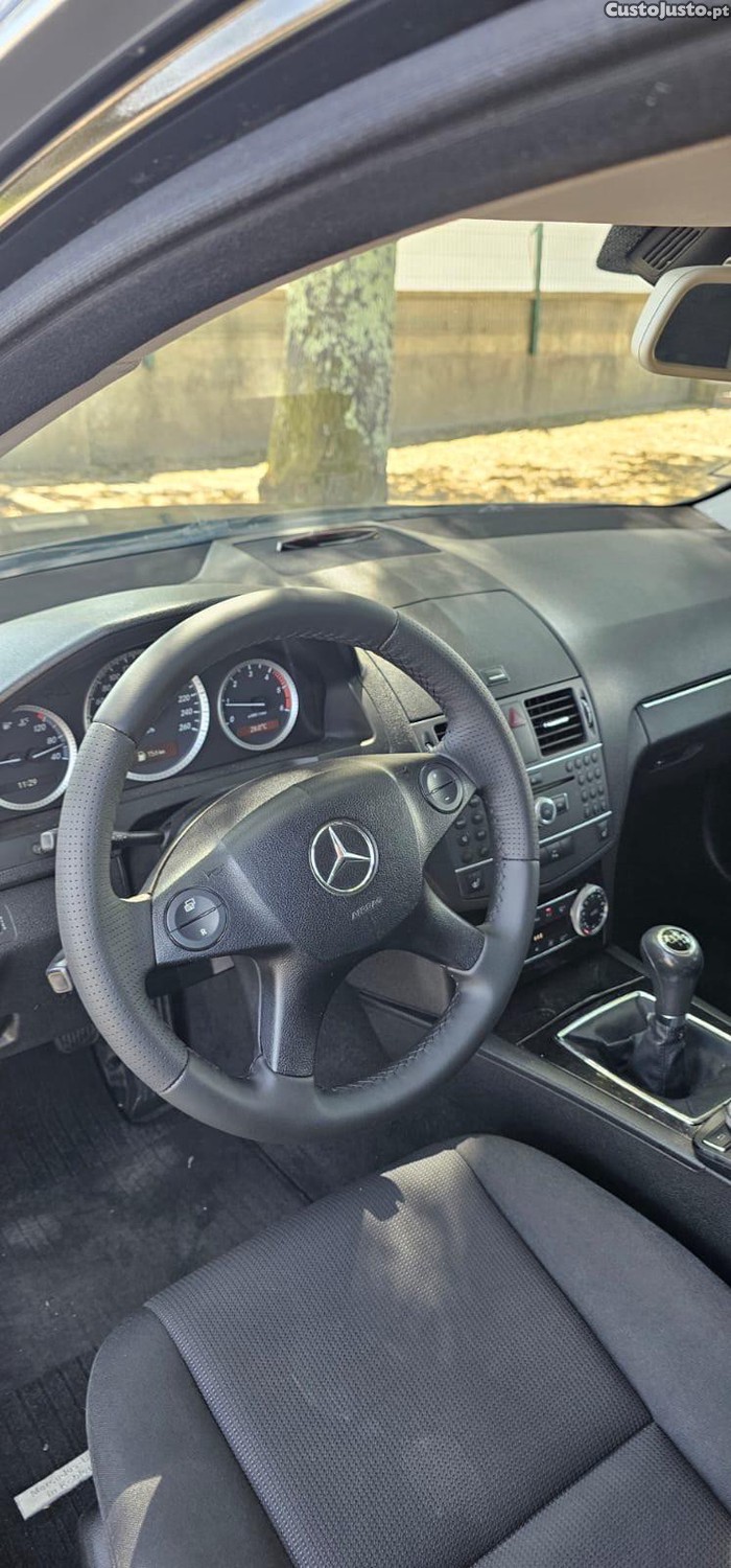 Mercedes-Benz C 220 C220 — fotografia 4