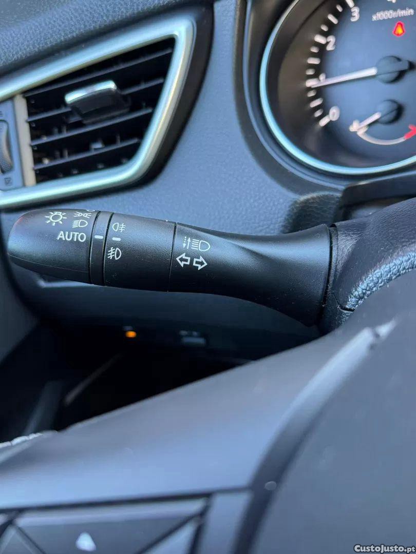 Nissan Qashqai 1.3 dig-t n-connecta j18 — fotografia 12