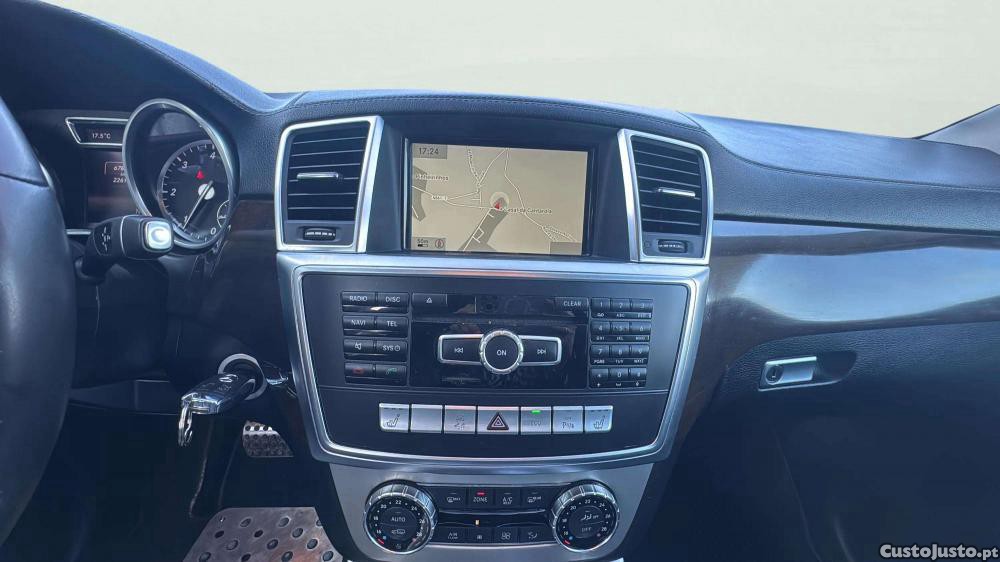 Mercedes-Benz GL 350 BlueTEC — fotografia 3