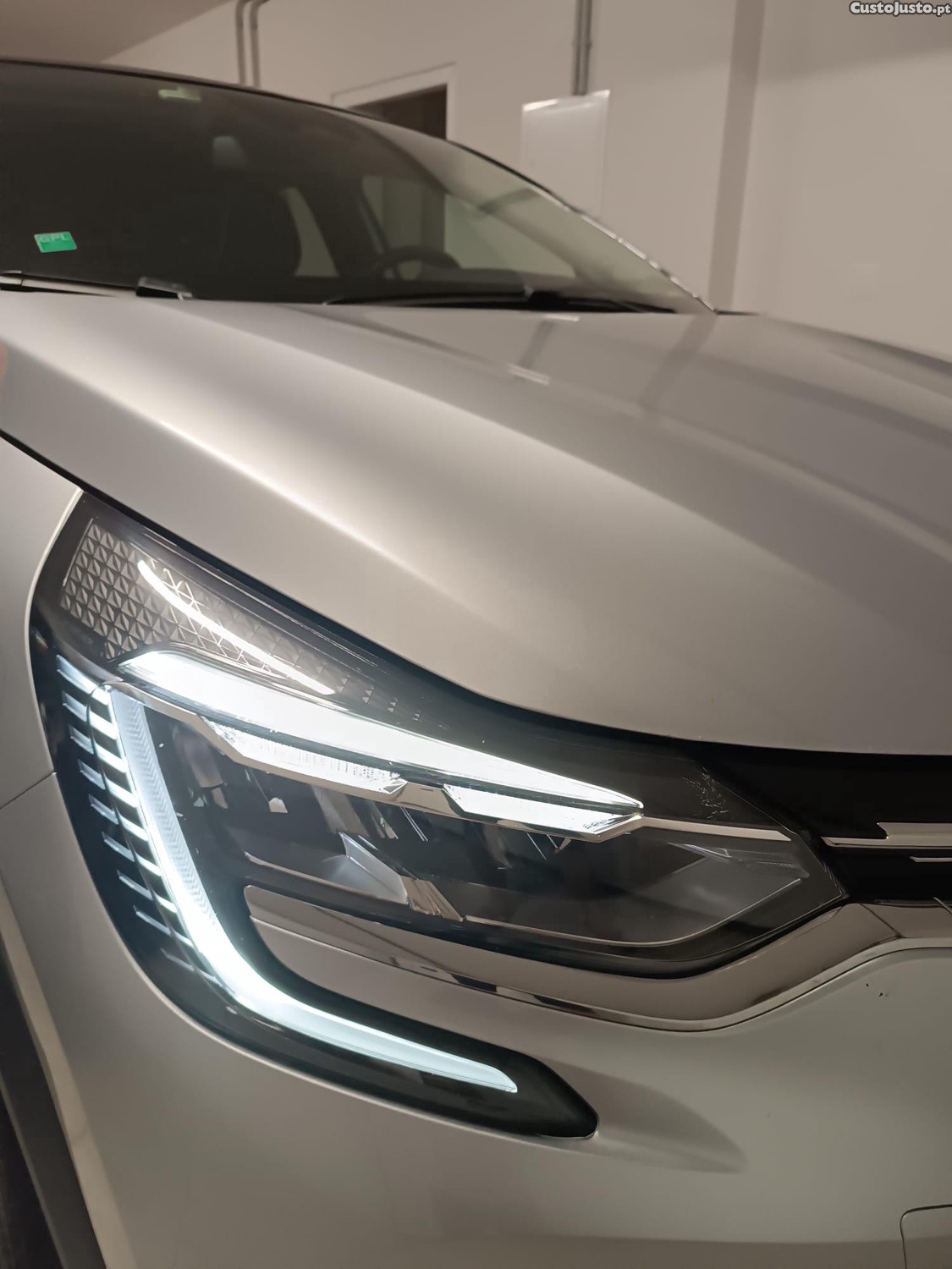 Renault Captur Techno — fotografia 10
