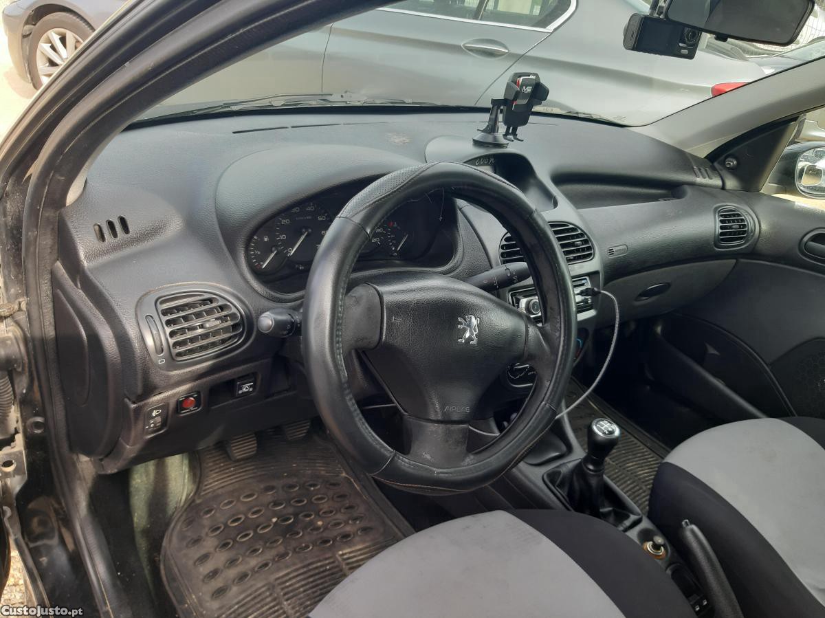 Peugeot 206 SW 1.4 GPL 75 CV — fotografia 2