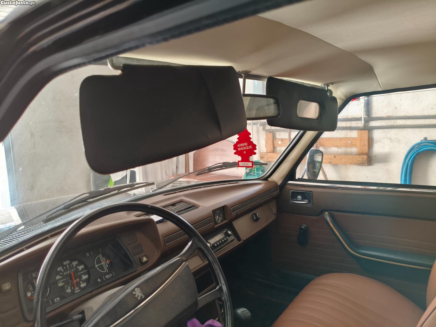 Peugeot 504 2.3 — fotografia 3