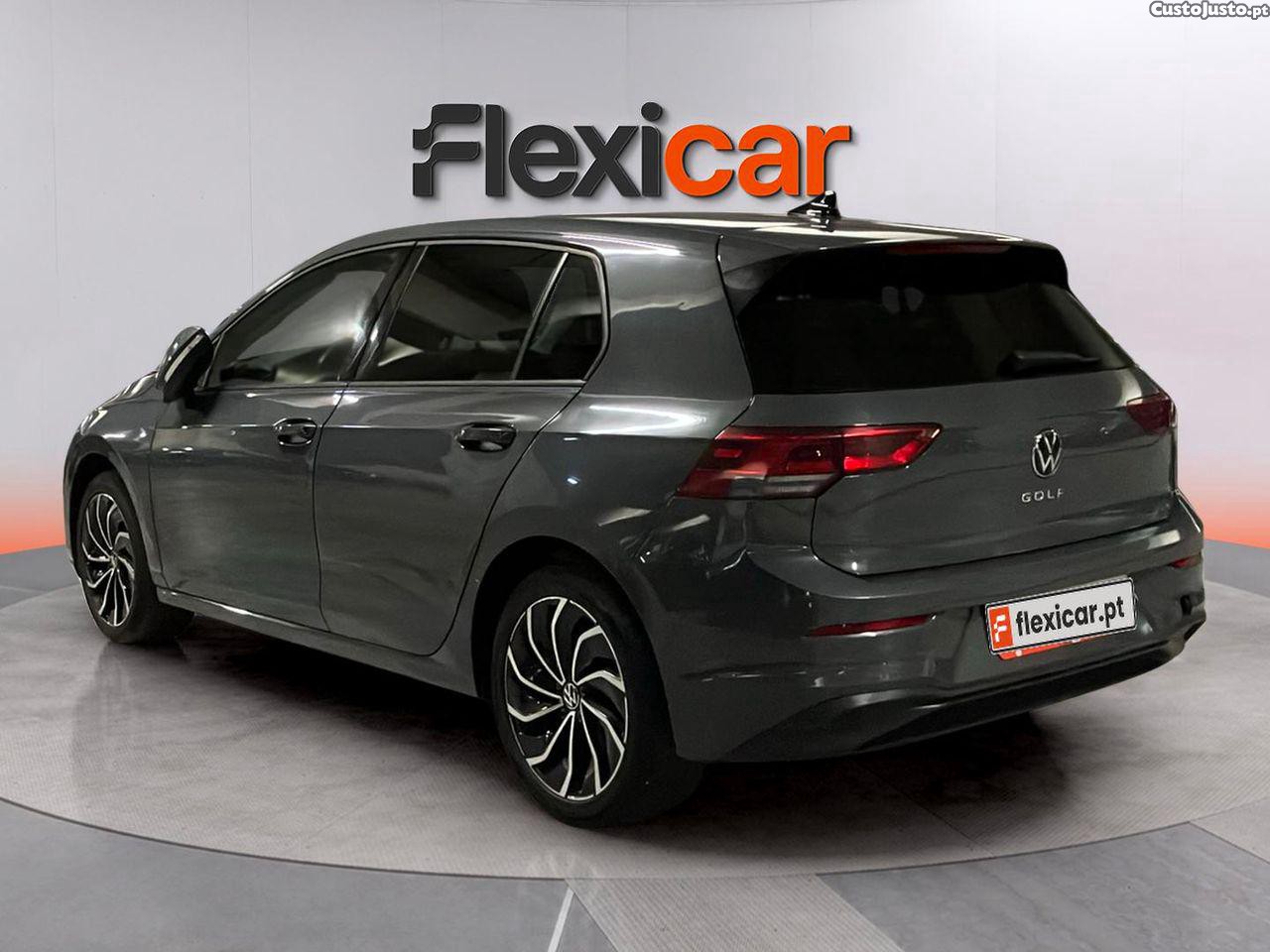 VW Golf 1.0 TSI Life - 23 — photo 3