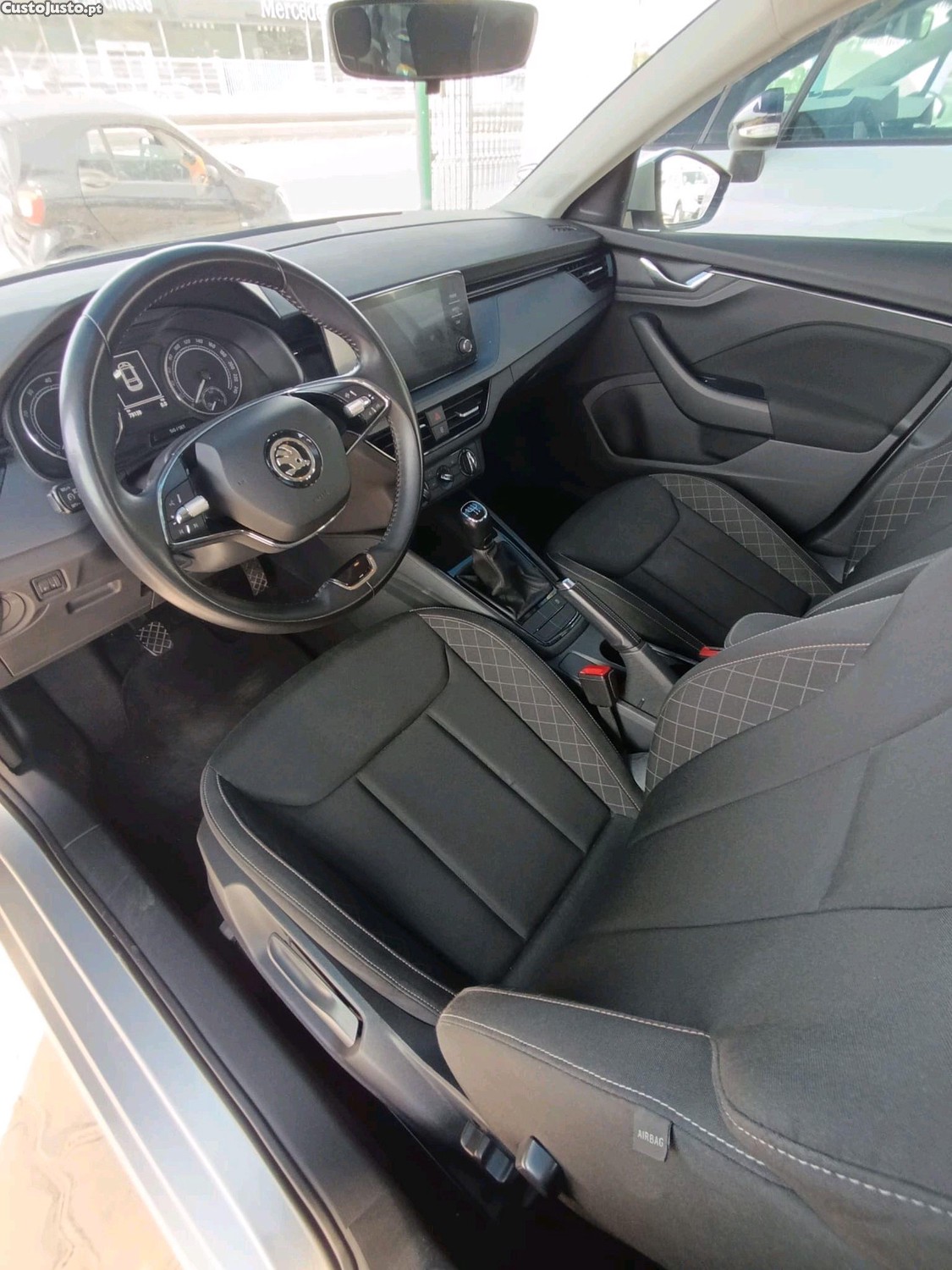 Skoda Scala 1.0 tsi — fotografia 2