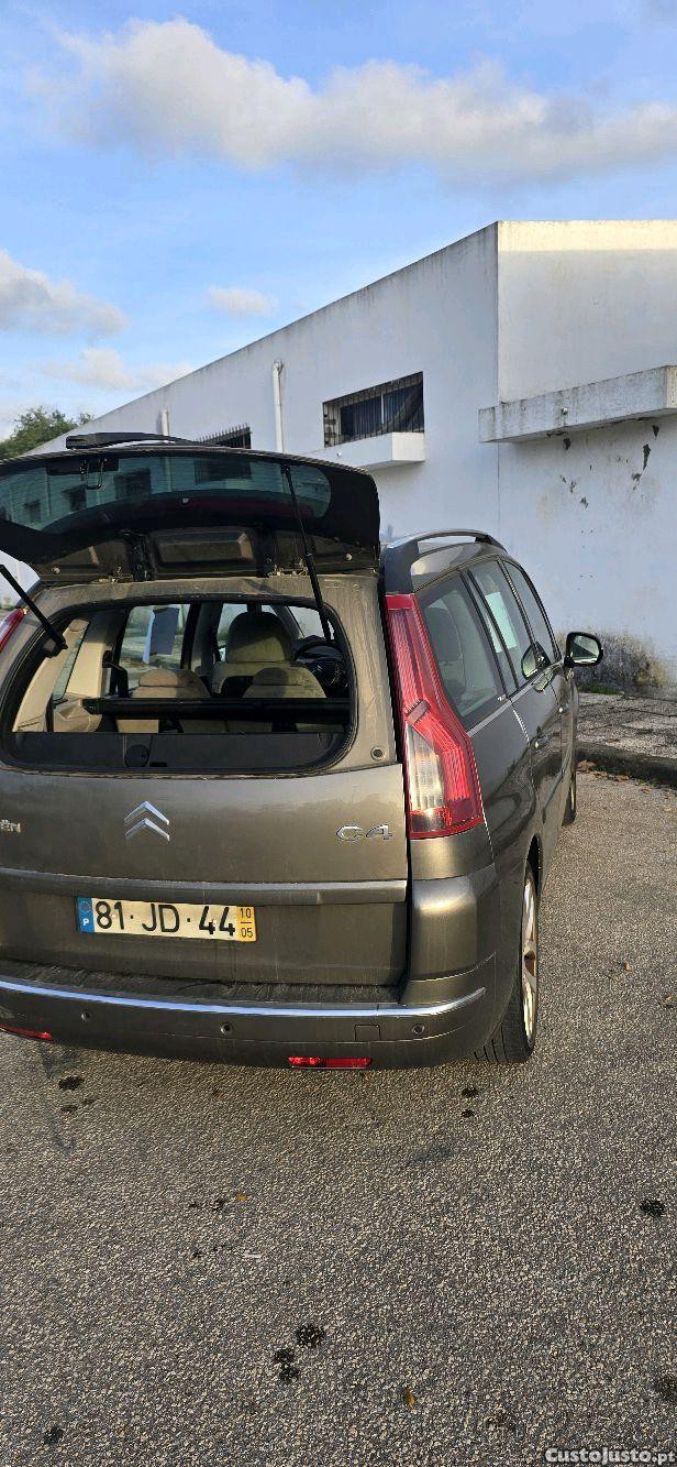 Citroën C4 Grand Picasso 7 lugares — fotografia 9